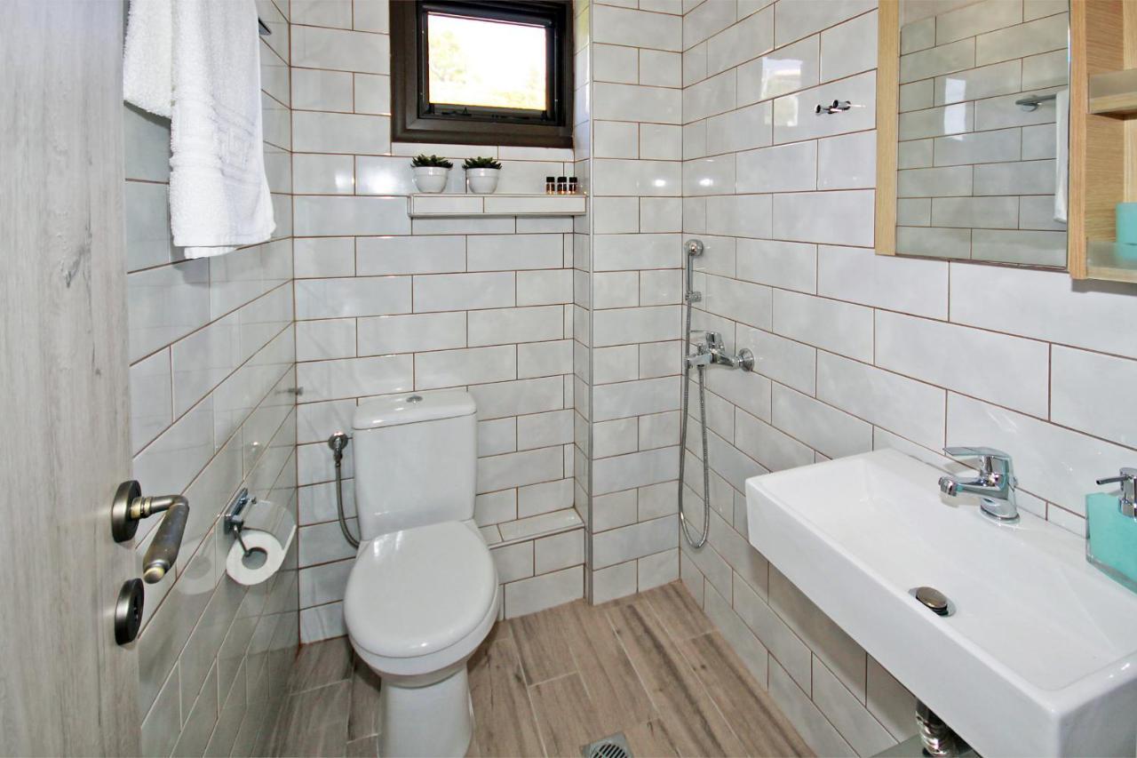 Acrothea Apartments Ormos Panagias Exterior photo